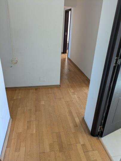 Mosilor/ Stefan cel Mare / dec et 3 / bl 1981 /Metroul Obor / 2 minute /